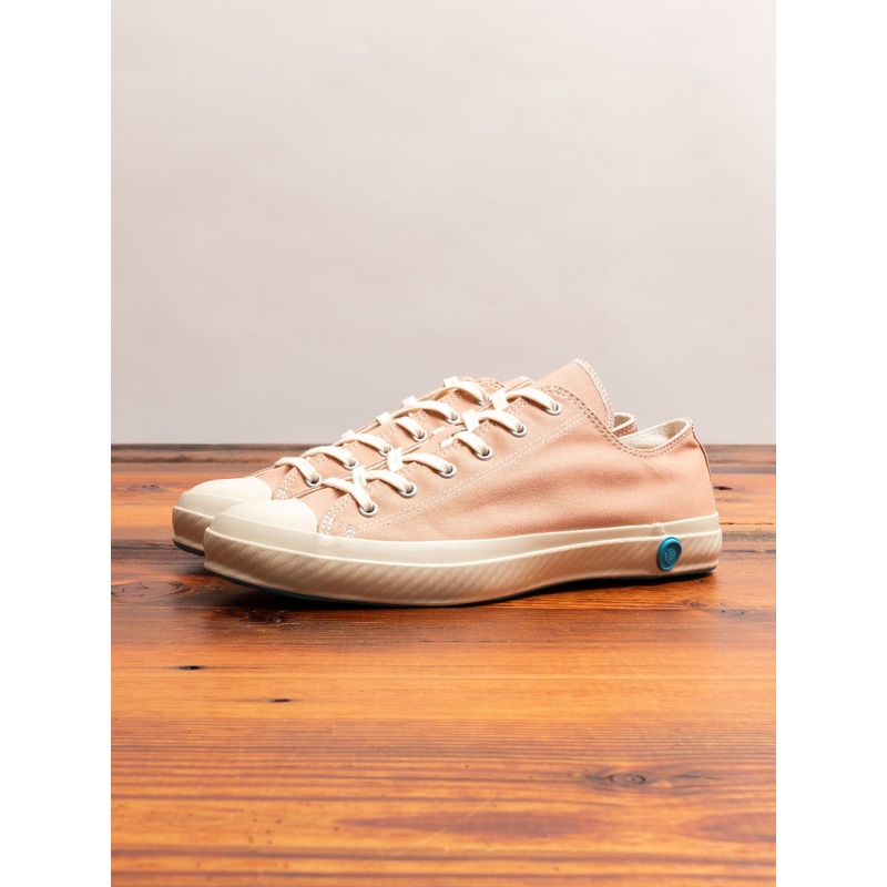 01JP Low Top Sneaker in Coral|4|5|6|7|8|9|10|11|12