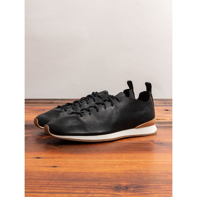Runner Sneaker in Black|8|9|10|11