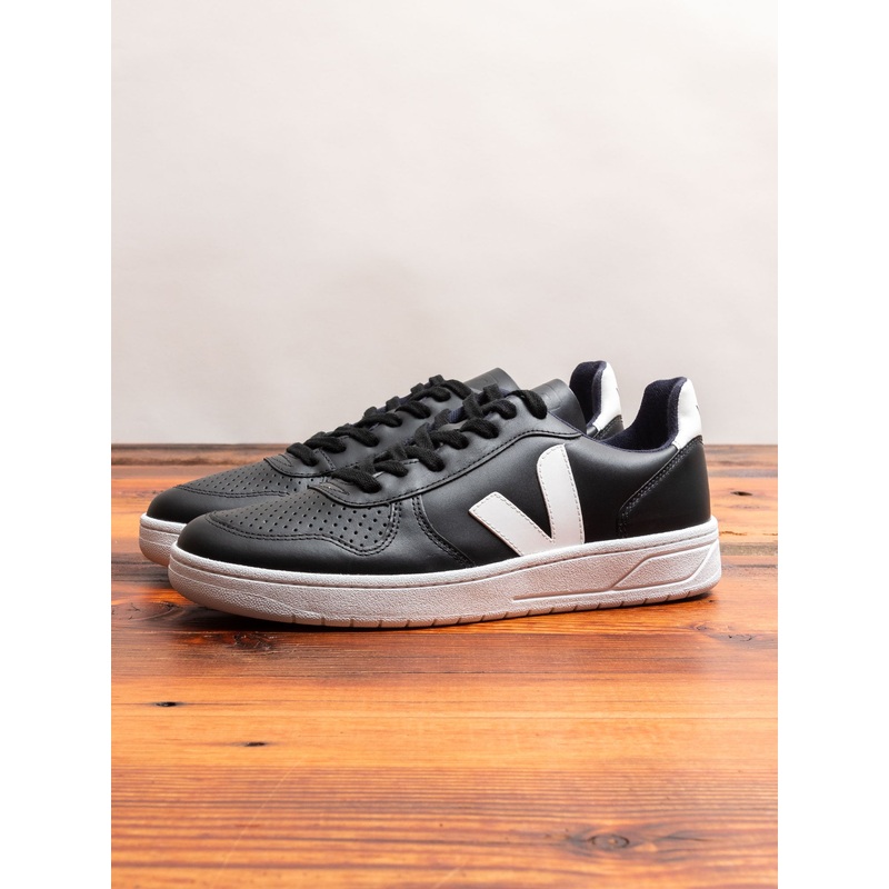 V-10 Sneaker in Black White|8|9|10|11|11.5