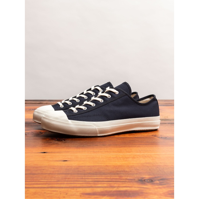 Gym Classic Sneaker in Navy|7|8|9|10|11|12