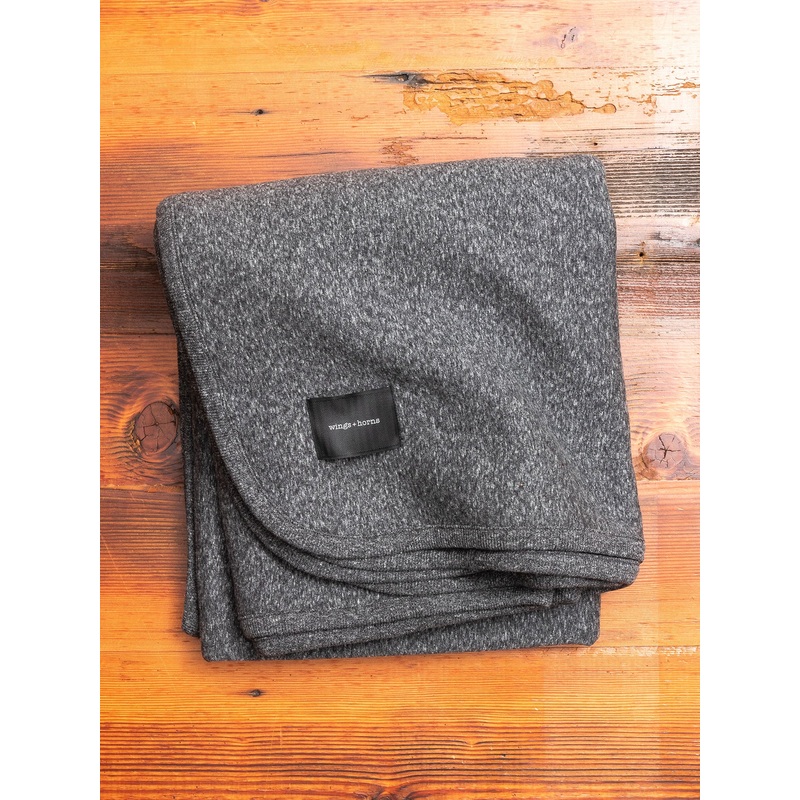 Cabin Fleece Blanket in Melange Black