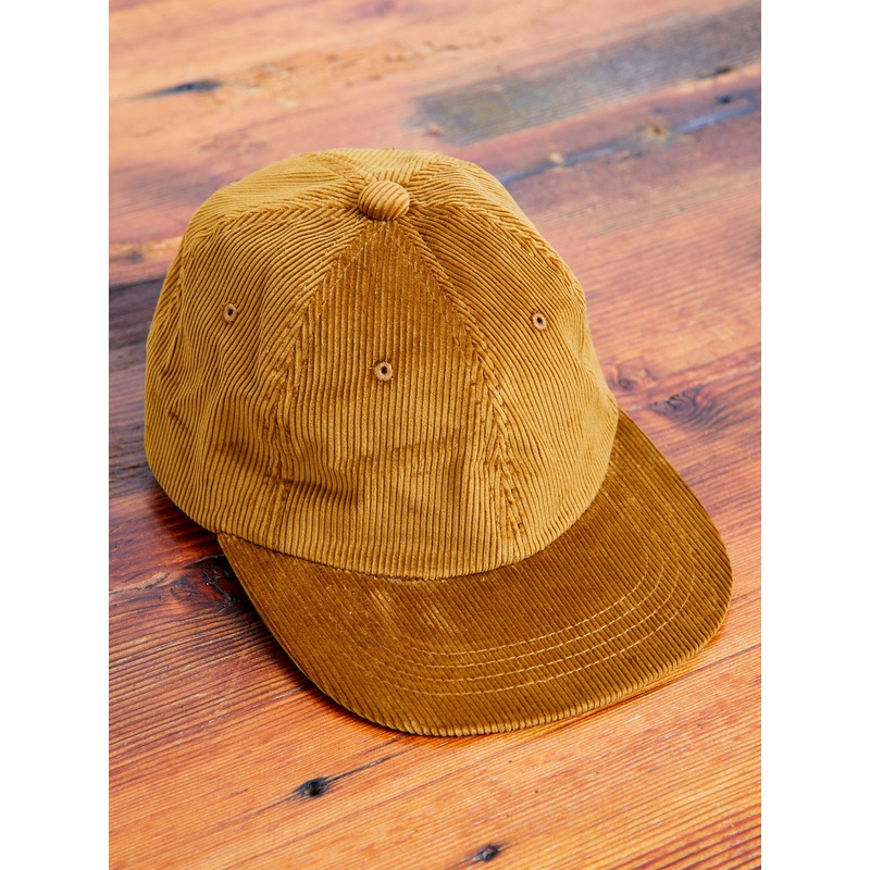 6-Panel Corduroy Cap in Golden Brown