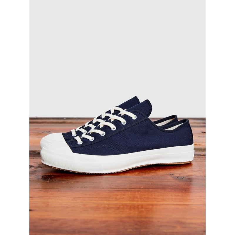 Gym Classic Sneaker in Dark Navy