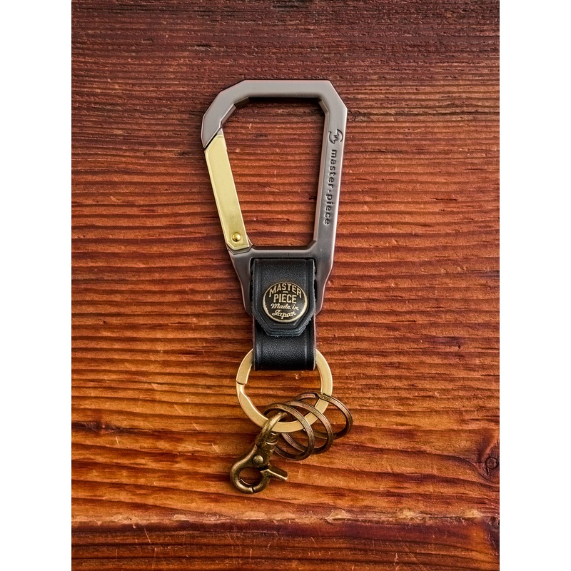 Carabiner Keychain in Black|One Size
