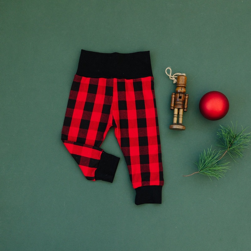 Red & Black Check Leggings – black cuffs
