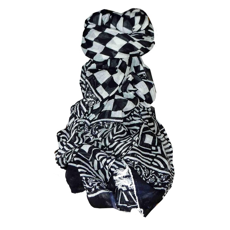 Dupatta Karnataka Sarong Scarf Black & White by Pashmina & Silk | Fruugo SG