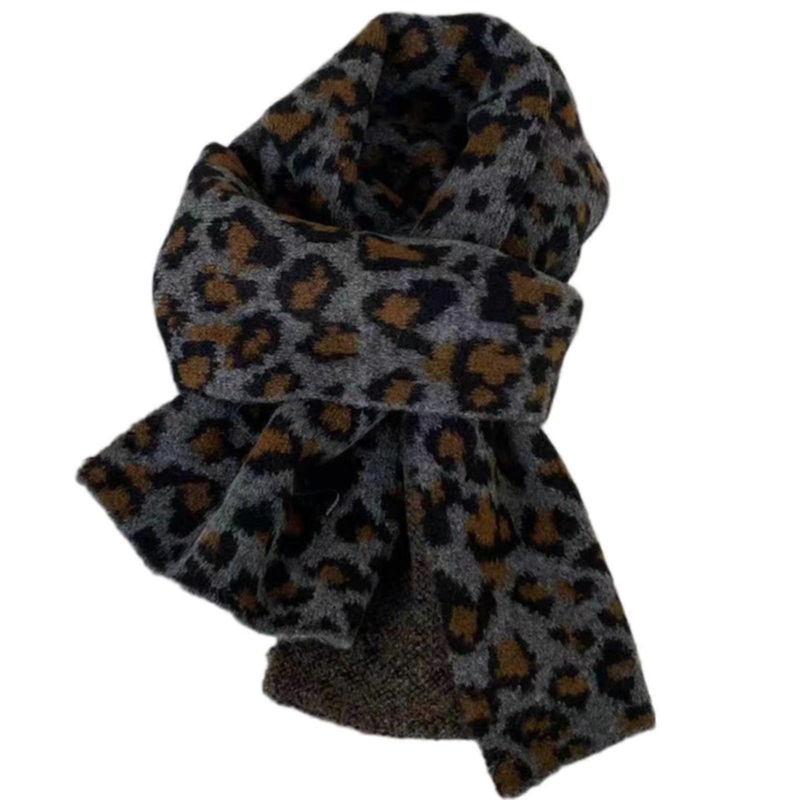 Leopards Pattern Scarf Trendy Outfits Retros Styles Scarves Winter Outfits Scarf for Women Warm  Gray | Fruugo SG