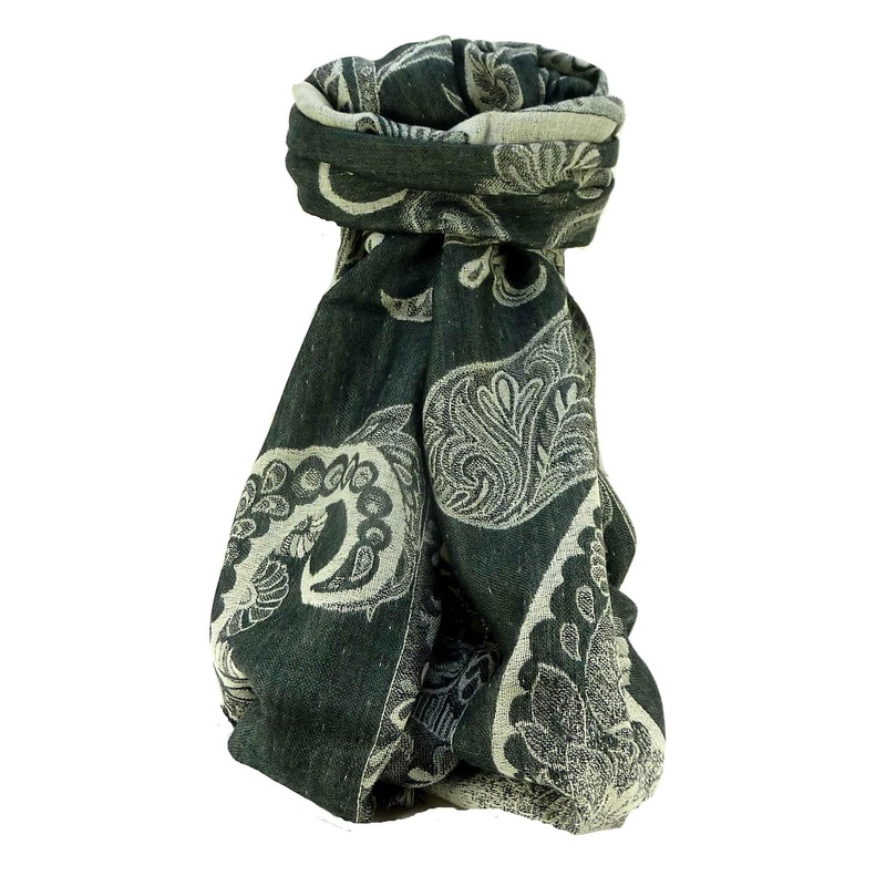 Muffler Scarf 3233 in Fine Pashmina Wool from the Heritage Range by Pashmina & Silk | Fruugo SG
